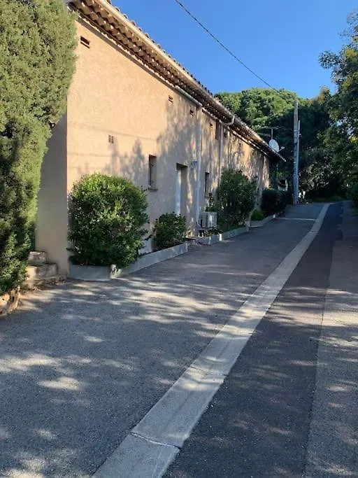 Charmant Duplex Au Calme Avec Parking Sainte-Maxime